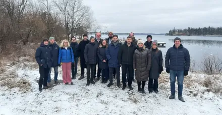 A group of people fyfa